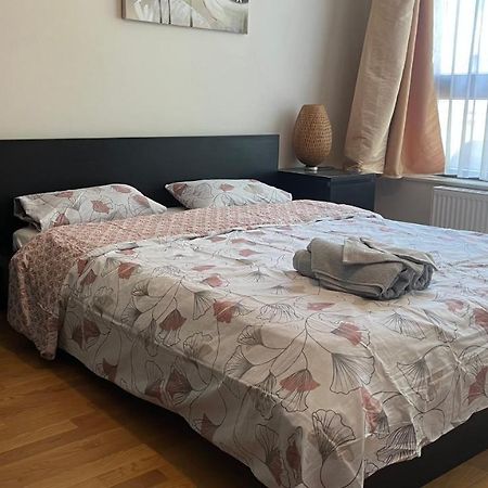 Appartement Duplex Tres Agreable Et Tres Calme à Bruxelles Extérieur photo